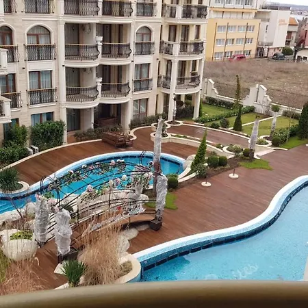 Хармони Сьюитс Свети Влас Apartment